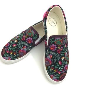 INKKAS Floral Hens Slip On Flat Tennis Shoe EUC